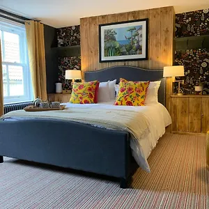 https://sherlocks-lodgings.yorkshirehotels.net