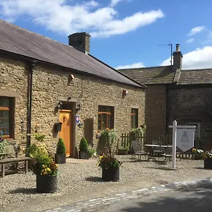 https://the-old-town-hall.yorkshirehotels.net